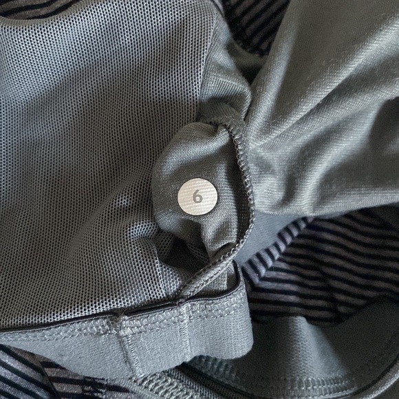 Lululemon Athletica Tank Top Size 6 - Picture 8 of 9